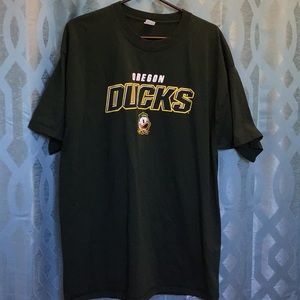 Oregon Duck’s men’s size 2XL short sleeve tee shirt, 23 inches armpit to armpit,